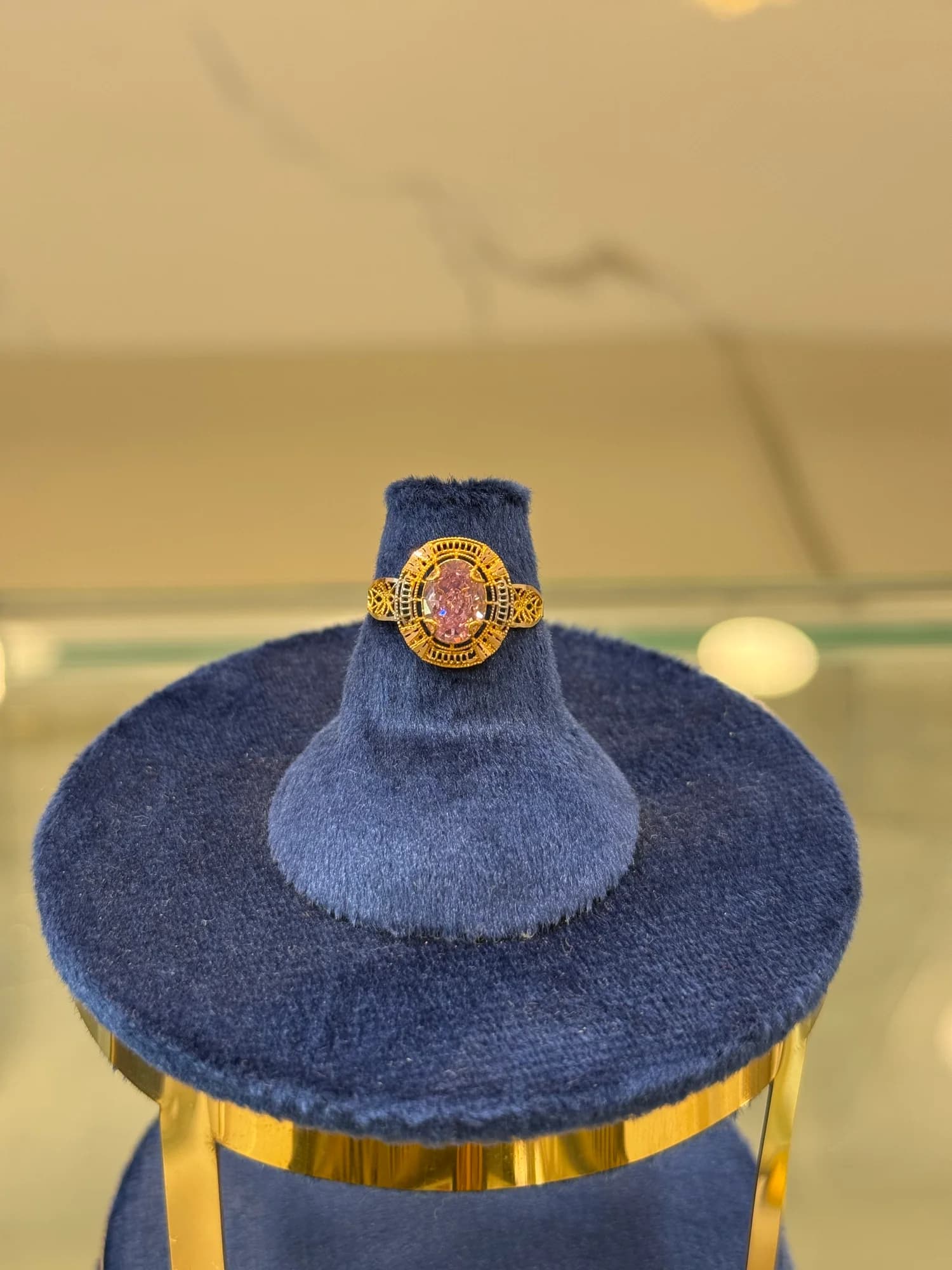Ladies gold casting ring
